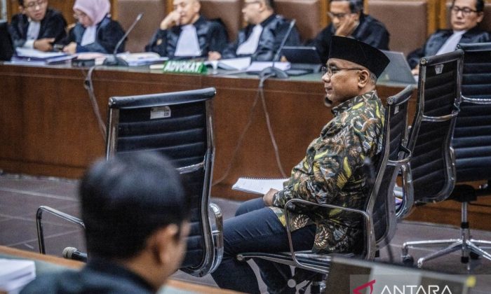 Jaksa sebut Yaqut menyiapkan uang untuk mempengaruhi Pansus Haji DPR