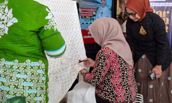 Dekranasda Sleman dorong alumni Batik Preneur tembus industri kreatif