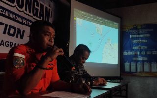 Tim SAR temukan empat benda saat pencarian di Selat Sunda