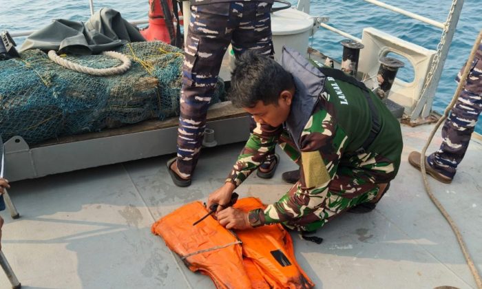 Jogjajateng.com kawal informasi dan dukung penuh pencarian lima pewarta foto di Selat Sunda