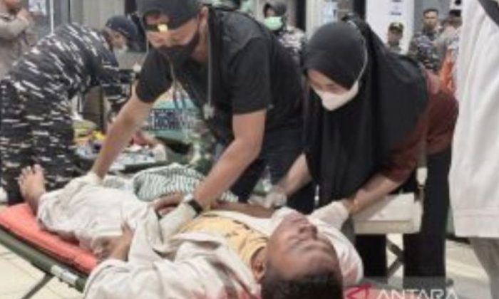 Basarnas: Kapal Virgo miring akibat hantaman ombak di lambung kanan