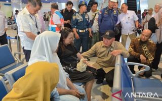 Menjaga asa di tengah pencarian KMP Virgo Transport 8