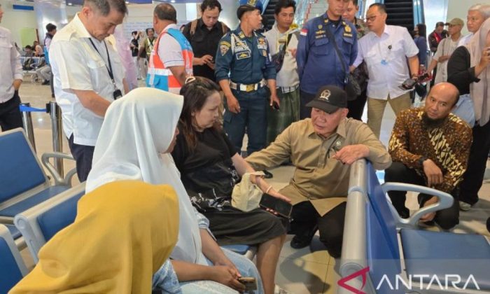 Menjaga asa di tengah pencarian KMP Virgo Transport 8