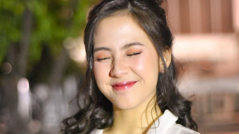 Adhisty Zara Spill Wajah Baby Ben untuk Pertama Kali, Yuk Intip Potretnya!