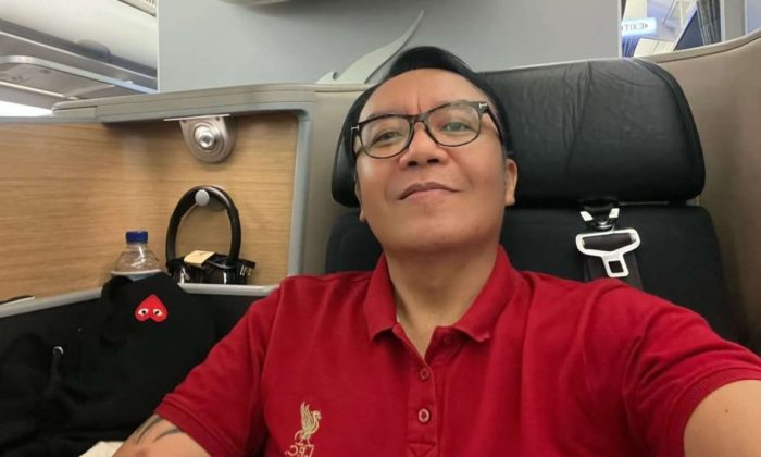Detik-detik Pesawat Ari Lasso Hadapi Masalah Roda Jelang Landing, Mobil Damkar Sudah Siaga di Landasan