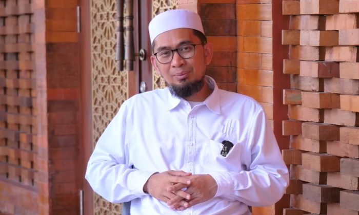 Ustaz Adi Hidayat Ajak Taubat Nasional, Introspeksi Diri di Tengah Banyak Bencana Alam