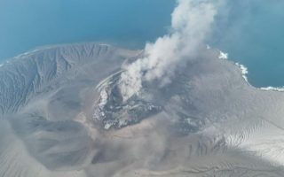 11 Gunung Api di Indonesia Erupsi Tahun Ini, Semeru hingga Anak Krakatau Berstatus Siaga