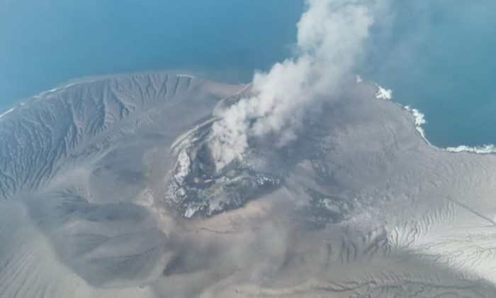 11 Gunung Api di Indonesia Erupsi Tahun Ini, Semeru hingga Anak Krakatau Berstatus Siaga