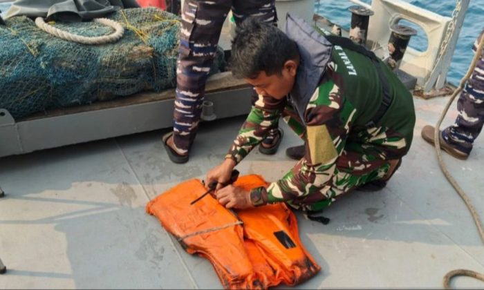 TNI AL Temukan Life Jacket Saat Cari Jurnalis Hilang, Pemilik Kapal Pastikan Bukan Miliknya