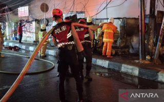 150 Jiwa Kehilangan Rumah Imbas Kebakaran Hebat di Kebayoran Lama