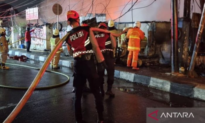 150 Jiwa Kehilangan Rumah Imbas Kebakaran Hebat di Kebayoran Lama