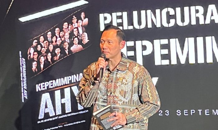 AHY Kaget Dibuatkan Buku oleh 27 Penulis Muda: Saya Tidak Meminta