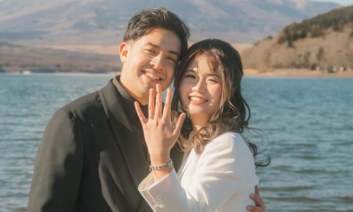 Jerome Polin Lamar Sang Kekasih Berlatar Gunung Fuji, Kenal 9 Tahun Berawal dari Kakak-Adik Kelas