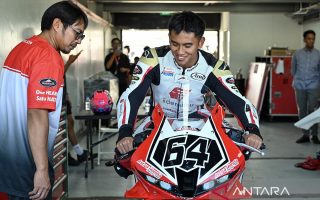 Mario Aji finis ke-22, Gonzalez San Marino juara Moto2 GP 2026