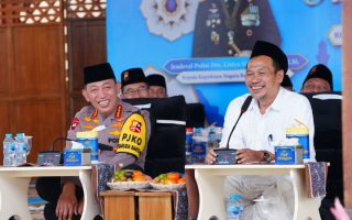 Kapolri dan Gus Baha ajak warga jaga persatuan demi Indonesia maju