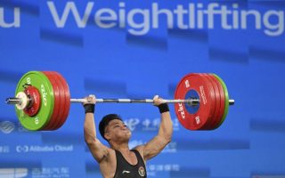 Rahmat Erwin raih emas angkat besi kelas 75 kg Asian Games 2026