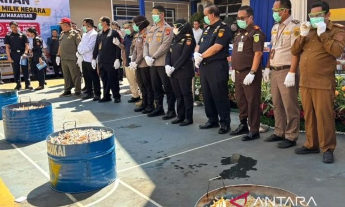 Dirjen Bea Cukai kaji skema penarikan rokok ilegal ke jalur legal