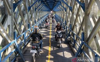 Menghela tradisi ke arus ekonomi kreatif
