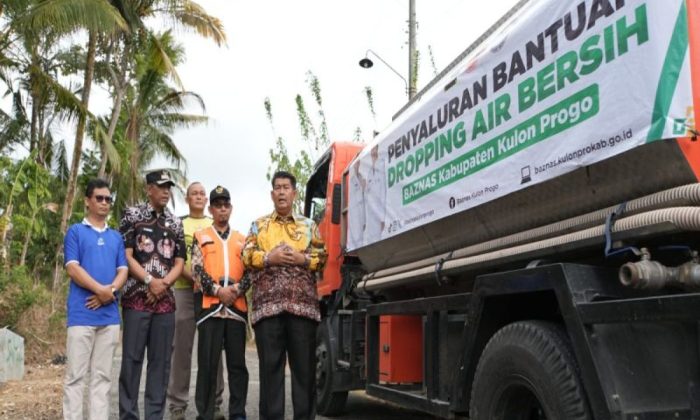 Kulon Progo distribusi air bersih di Girimulyo atasi perluasan krisis