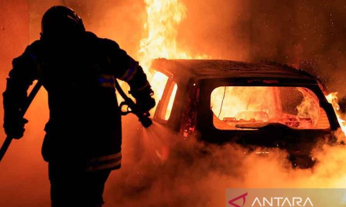 Teror penembakan di pinggiran Paris tewaskan satu, lukai lima orang