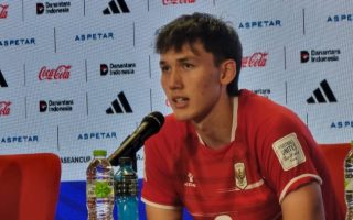 Cetak 5 Gol Kontra Bangladesh, Mitchell Baker Samai Rekor Fantastis Legenda Timnas Indonesia 55 Tahun Silam
