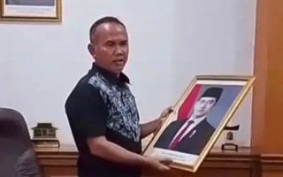Usai Putusan MK, Wakil Ketua DPRD Kota Sukabumi Turunkan Foto Gibran: Merasa Malu