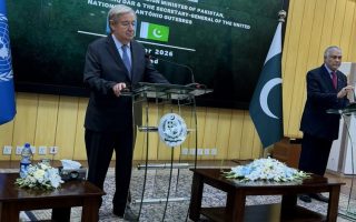 In Islamabad, Guterres calls for end to US-Iran conflict