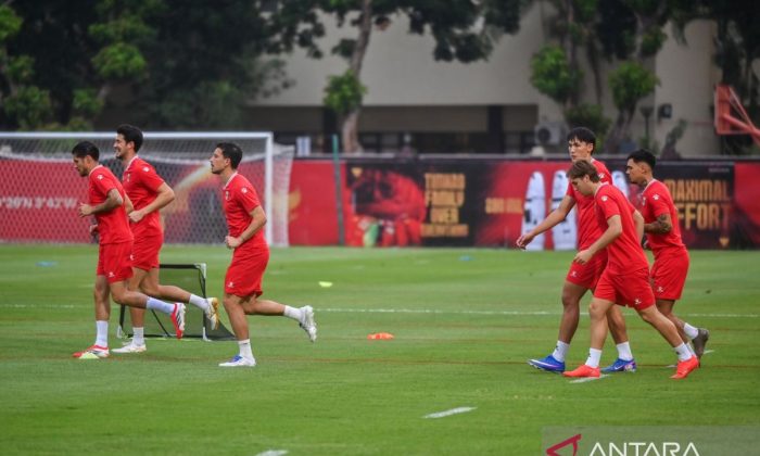 Kevin Diks minta pemain-pemain Indonesia tak terbawa emosi
