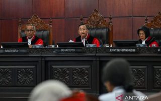 MK nyatakan gugatan ijazah Gibran tidak dapat diterima