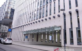 Tujuh negara OPEC+ sepakat pertahankan batas produksi minyak November
