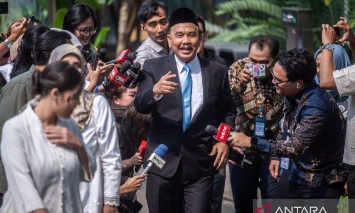Profil Syahganda Nainggolan, Kepala Bakom yang baru pilihan Prabowo